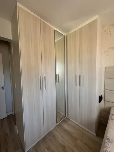 Guarda Roupa 5 Portas