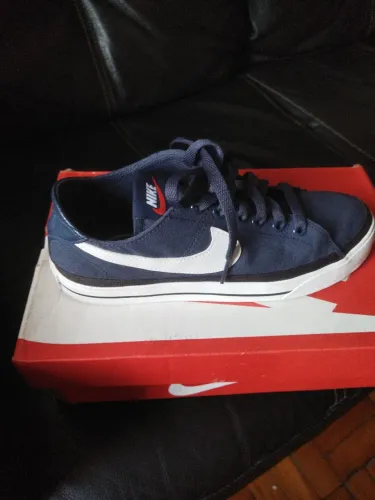 Tênis feminino azul