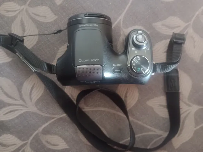 Câmera fotográfica Sony DSC-H100