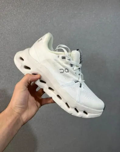 On Cloudsurfer