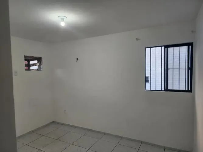 Imóvel para aluguel possui 70 metros quadrados com 3 quartos em Bancários - João Pessoa -