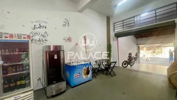 Barracão : / Comercial / Castelinho