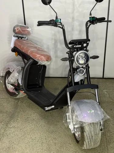 Scooter Elétrica X-11 Modelinho impecável disponível 