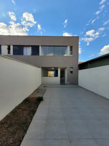 Casa à Venda 3 Quartos Santa Branca Belo Horizonte