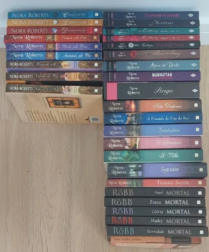 Coleção Livros Nora Roberts - 31 livros - estado de novo