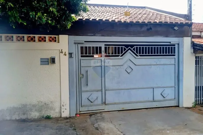Casa com 2 dormitórios à venda no Jardim Aeroporto Lins - SP R$ 230.000,00