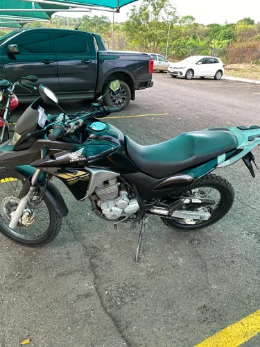 Vendo XRE 300 2014