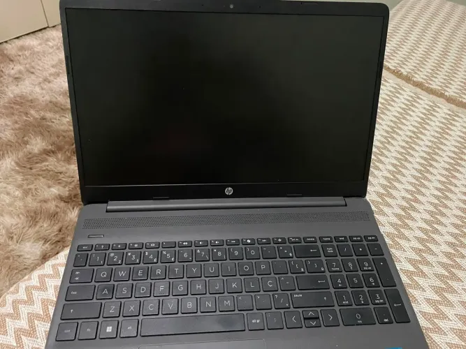 Vendo notebook Hp , 256 SSD funcionando perfeitamente.