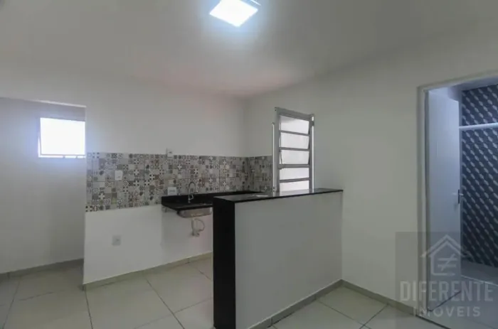 CASA TÉRREA 55M 1 QUARTO E 1 VAGA NA VILA GUARANI