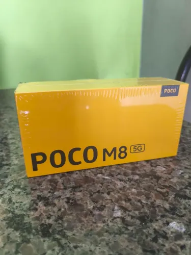 Poco M8 5g. 256 g interna