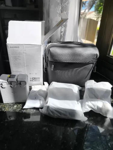 Drone dji mini 3, flymore combo, novo, controle com tela.