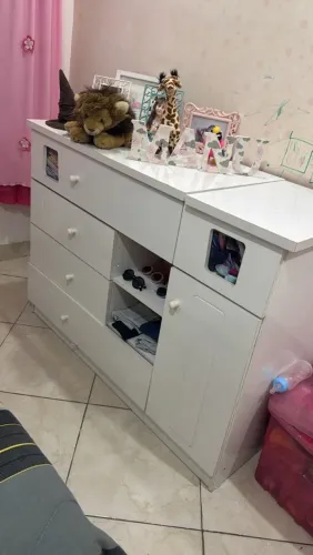 Cômoda branca