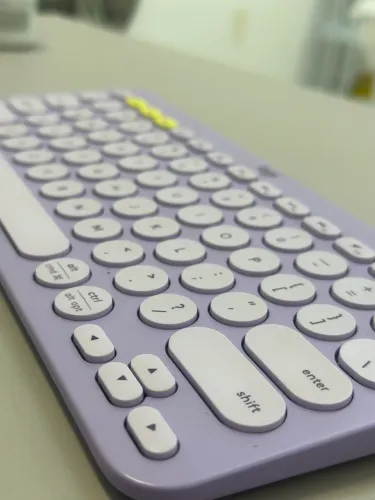 Teclado lilás K380 logitech