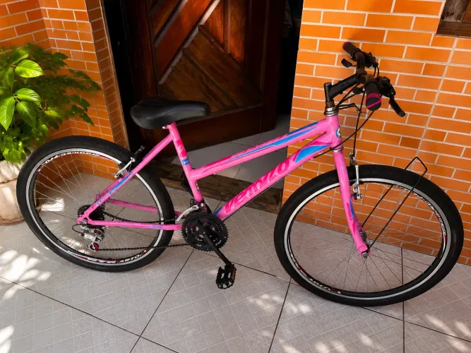 ? Bicicleta Venzo Rosa Aro 24 - Linda, Conservada e Pronta para Pedalar!