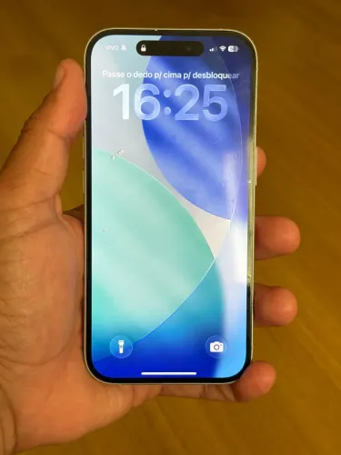 iPhone 16