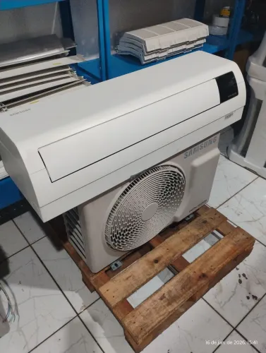 AR CONDICIONADO COMPLETO 12000BTU ULTRA 220V