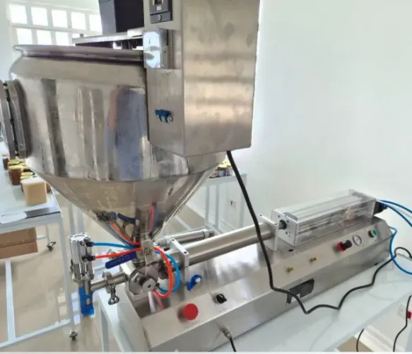 ENVASADORA Semi-Automática para Pastosos e Cremes usada EXCELENTE