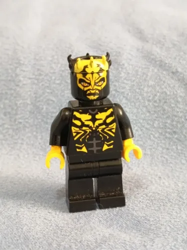 LEGO minifigura Savage Opress, sem ombreira (Set 7957)