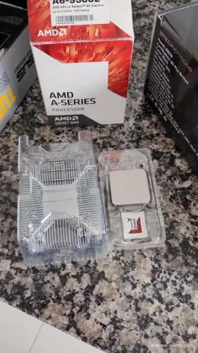 PROCESSADOR AMD A6-9500E COM RADEON R5 GRAPHICS