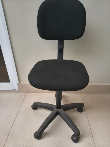 Cadeira escritório giratória