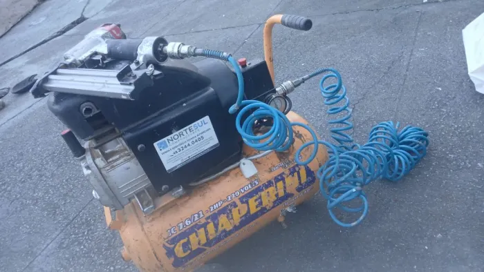 Compressor chiaperini com mangueira  e pistão 