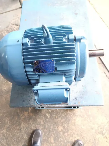 Motor Trifásico 10CV Semi novo