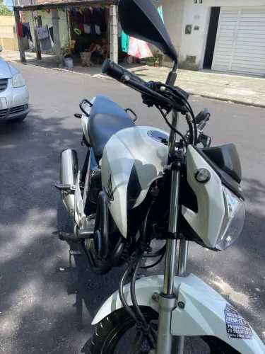 HONDA FAN 160 ( BRANCA )