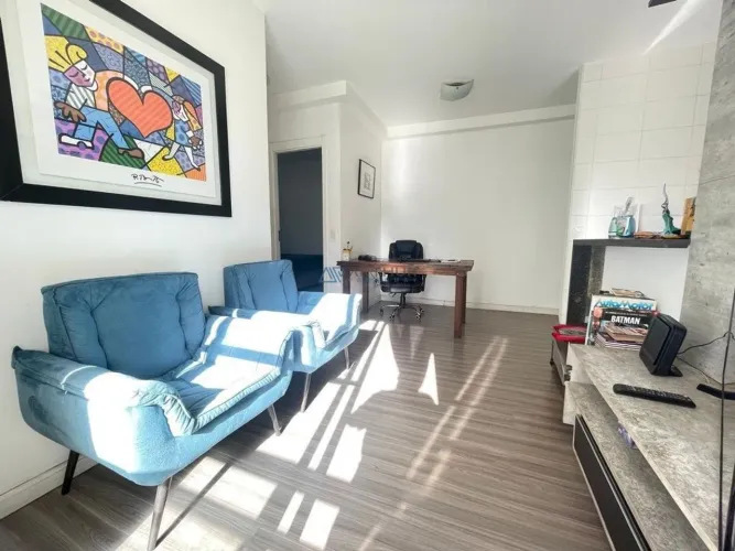 Apartamento à venda em Praia Grande no bairro Ocian à 450 metros da praia