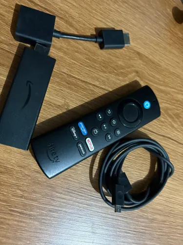 Fire stick Original com comando de voz Aceito cartão