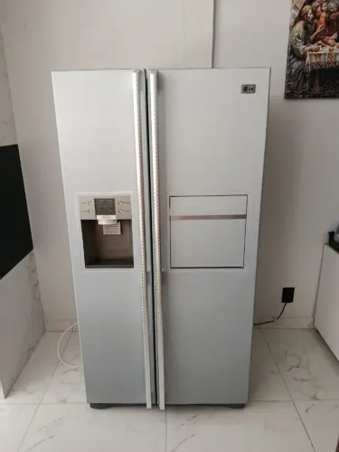 LG side by side
