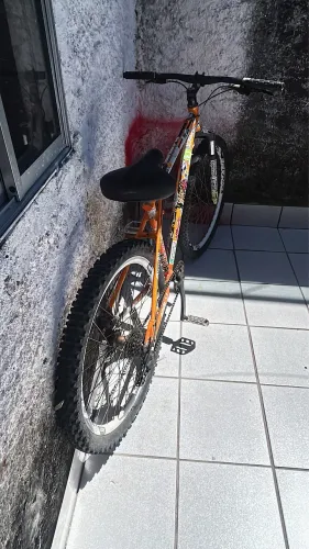 Bicicleta Aro 25 GTS Triangular 