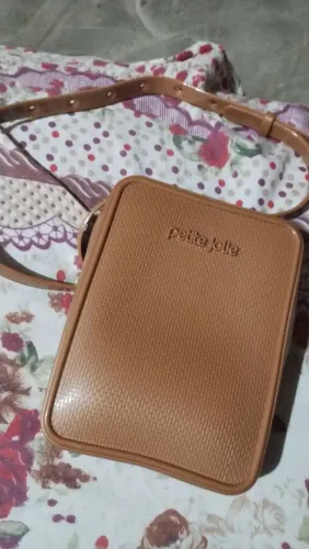 Vendo uma bolsa da petite jolie