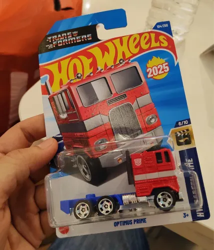 Hotwheels Optimus Prime