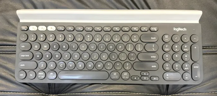 Teclado Logitech K780