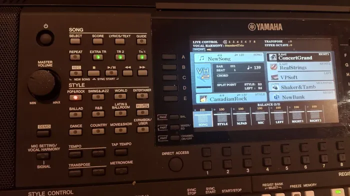 Teclado Yamaha psr s 975 novo tel *