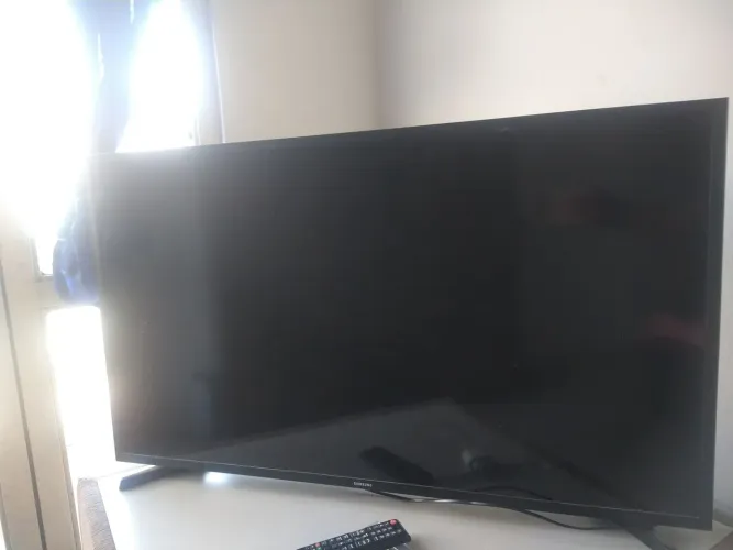 Televisão para conserto 200,00