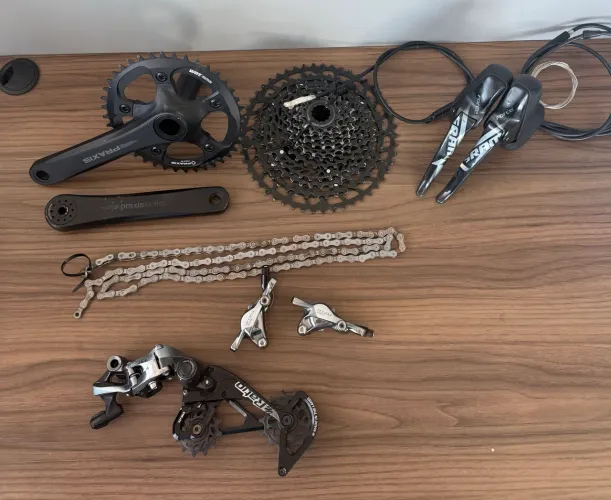 Grupo Sram Force 12 Velocidades para gravel
