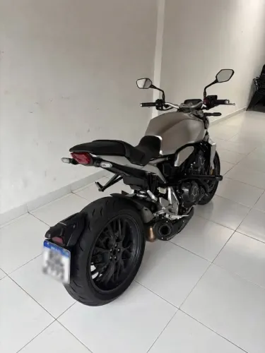 CB 1000R