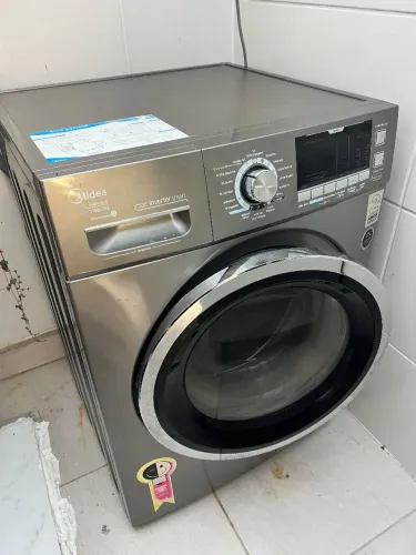 Lava e Seca Midea 11kg / 7kg Inverter