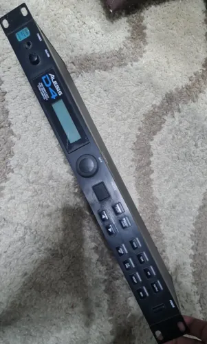 Módulo de Bateria Alesis D4