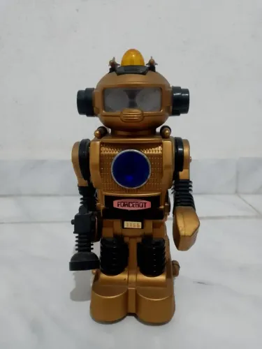 Robô Forcebot original da década de 80.