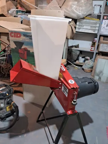 Triturador Forrageiro CID 75