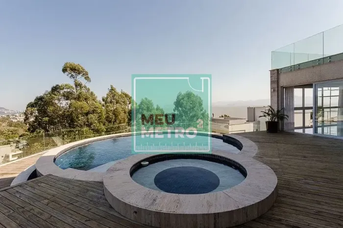 Casa com 4 dormitórios à venda, 1228 m² - Cacupé - Florianópolis/SC