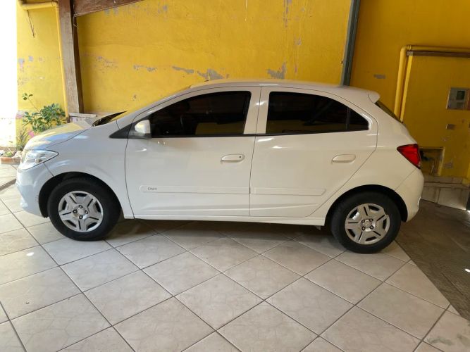 Imagem de Chevrolet Onix Hatch LS 1.0 8V Flex Power Mec. 4P 2016
