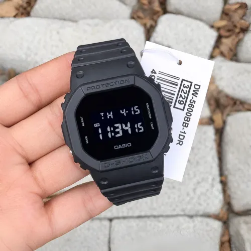 Relógio G-shock DW5600 preto prova dágua 