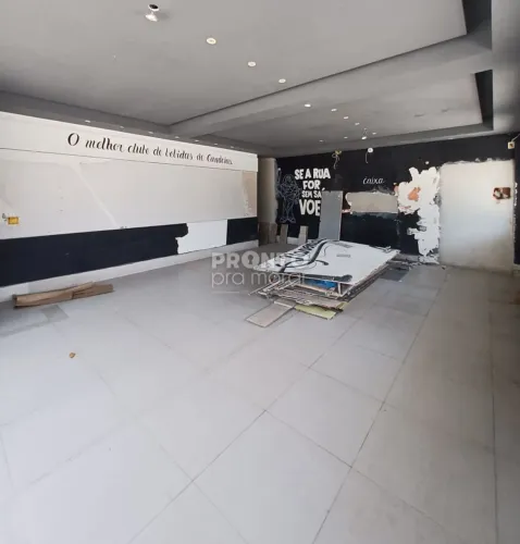 Prédio/Edifício Inteiro em Candeias