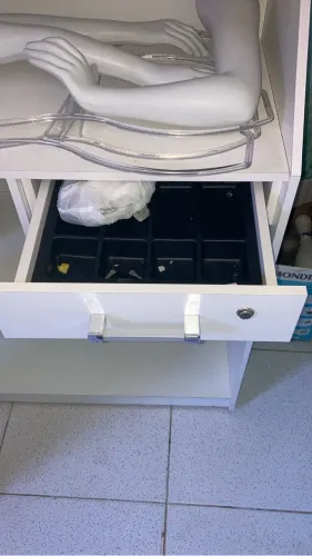 Balcão  com gaveta 