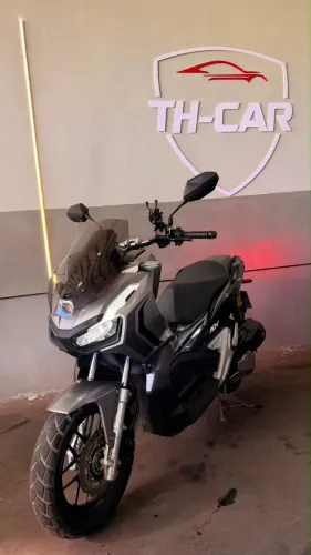 Honda adv 160 