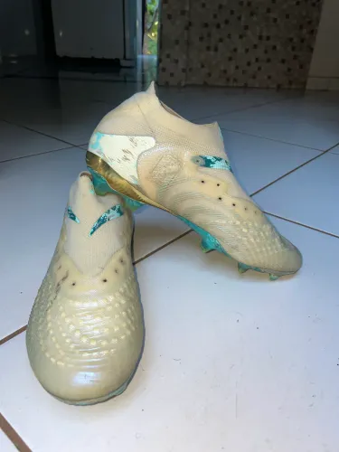 Chuteira Profissional Puma FUTURE 9 ULTIMATE FG Football Unisex