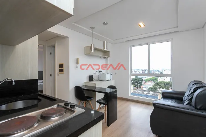 Apartamento com 1 quarto e 1 vaga para aluguel no Juvevê em Curitiba